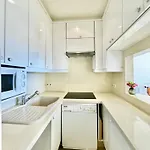 Seafront Skol Center By Eaw Homes Lägenhet Marbella