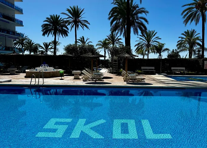 Seafront Skol Center By Eaw Homes شقة ماربيا