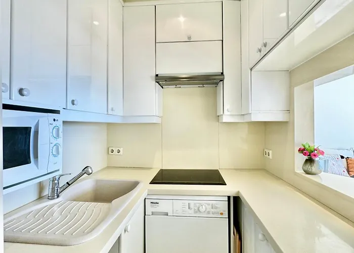 Seafront Skol Center By Eaw Homes شقة ماربيا