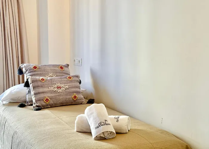 Seafront Skol Center By Eaw Homes * ماربيا