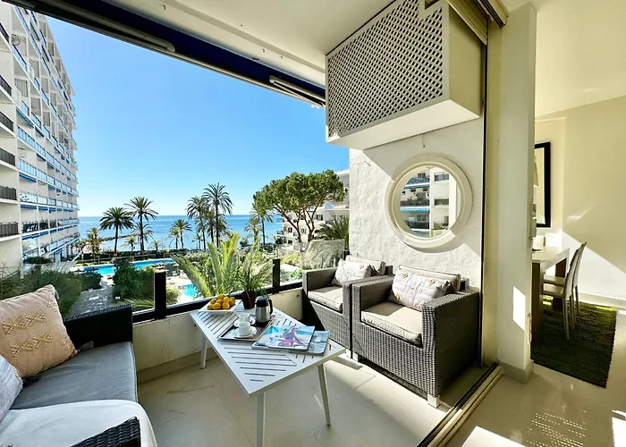 Seafront Skol Center By Eaw Homes شقة ماربيا
